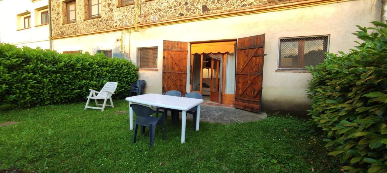 Apartaments Les Voltes Les Preses Luaran gambar